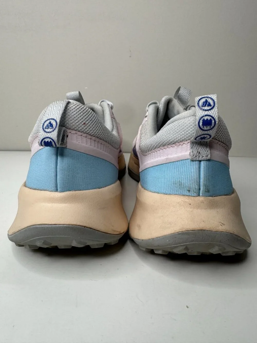 Nike Juniper Trail Lace Up Sneakers Womens 10 DM0821-600 Pink Blue. A couple of